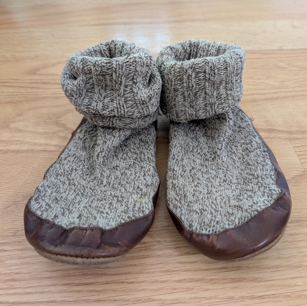 Eddie Bauer Heathered Taupe Knit & Brown Leather Slipper Boots